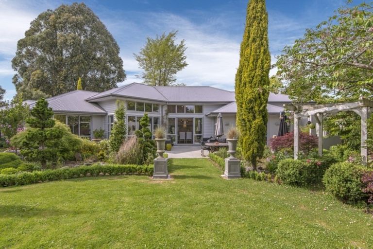 Photo of property in 684 Main North Road, Belfast, Christchurch, 8051