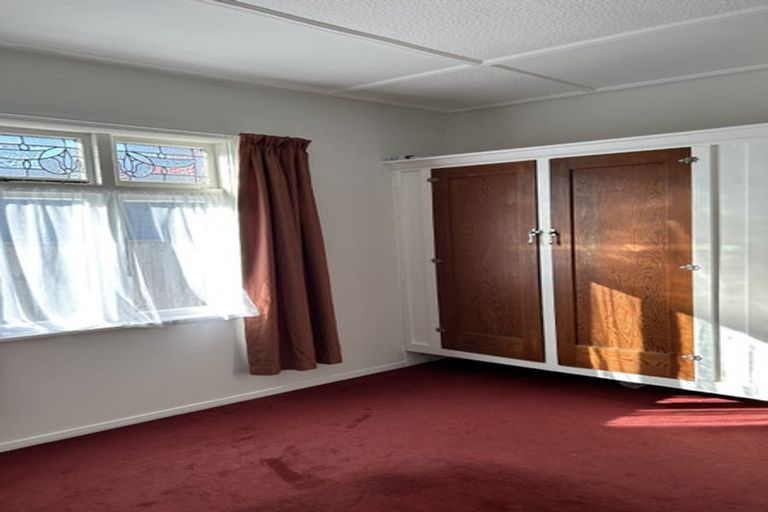 Photo of property in 73 Kauri Street, Miramar, Wellington, 6022