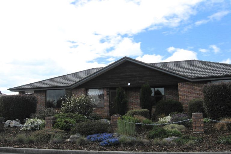 Photo of property in 3 Holcroft Place, Stoke, Nelson, 7011