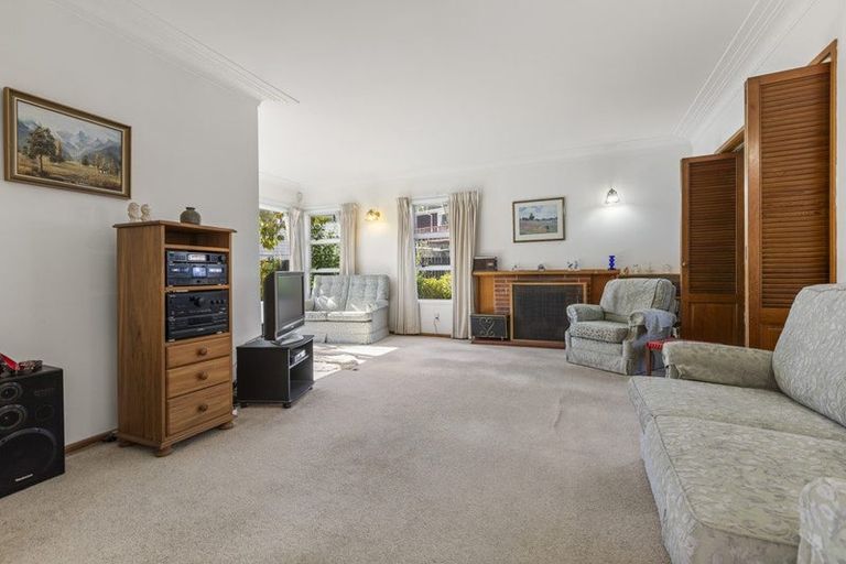 Photo of property in 127 Moore Street, Hillcrest, Auckland, 0627
