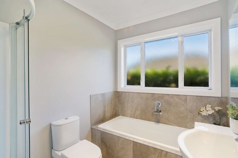 Photo of property in 76 Sylvan Street, Hillmorton, Christchurch, 8024