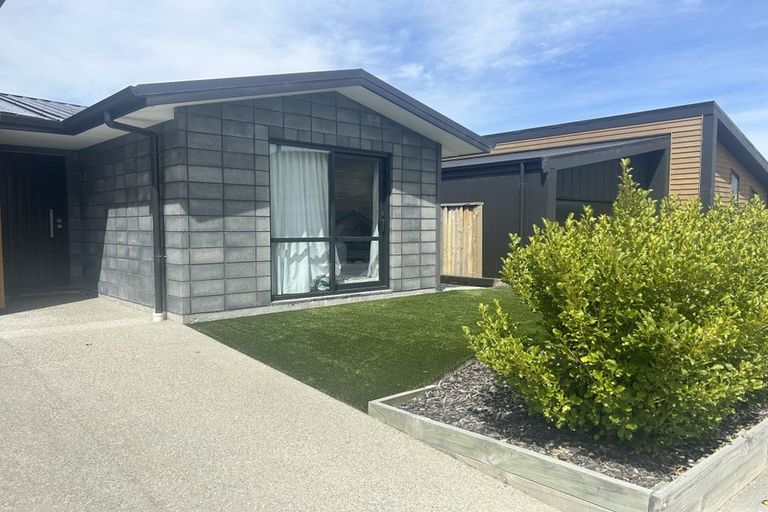 Photo of property in 47 Jack Hanley Drive, Jacks Point, Queenstown, 9371