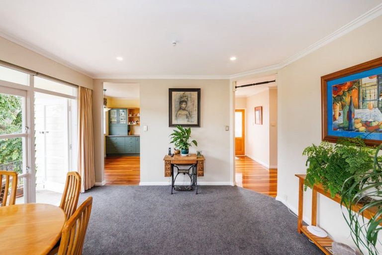 Photo of property in 5 Wigan Place, Hokowhitu, Palmerston North, 4410