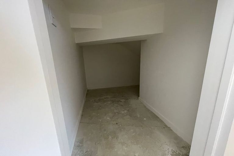 Photo of property in 36a Vodanovich Road, Te Atatu South, Auckland, 0610