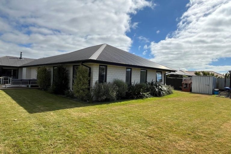 Photo of property in 39 Andesite Drive, Rolleston, 7614