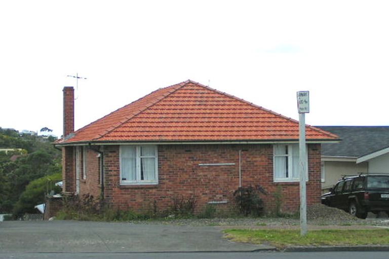 Photo of property in 1/37 Onewa Road, Northcote, Auckland, 0627