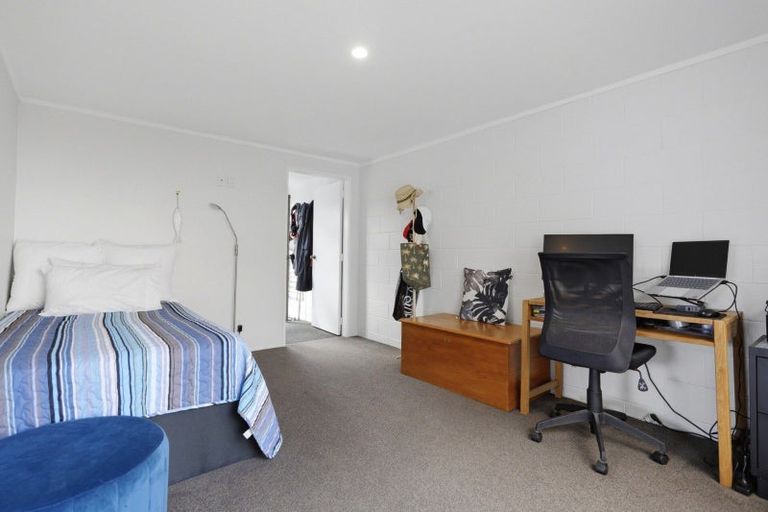 Photo of property in 3a Compton Place, Mount Maunganui, 3116