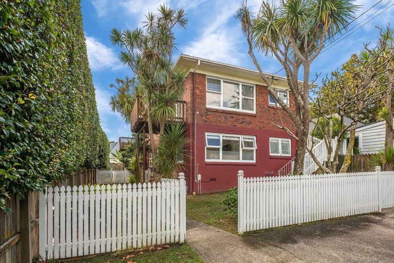 Photo of property in 1/14 Ewen Alison Avenue, Devonport, Auckland, 0624