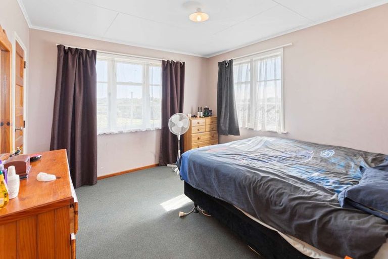 Photo of property in 75 Swiss Avenue, Gonville, Whanganui, 4501