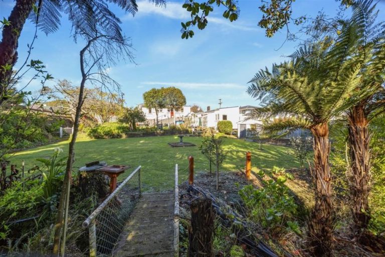 Photo of property in 257 High Street, Eltham, 4322