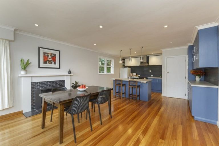 Photo of property in 357 Turitea Road, Turitea, Palmerston North, 4472