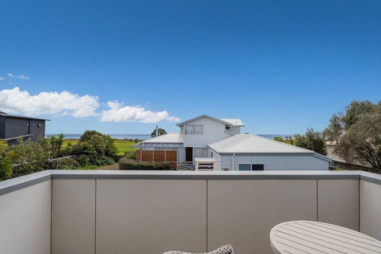 Photo of property in 126 Puka Crescent, Matarangi, Whitianga, 3592