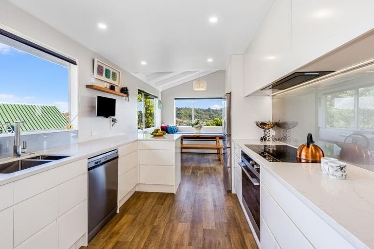 Photo of property in 60 Mercury Way, Whitby, Porirua, 5024