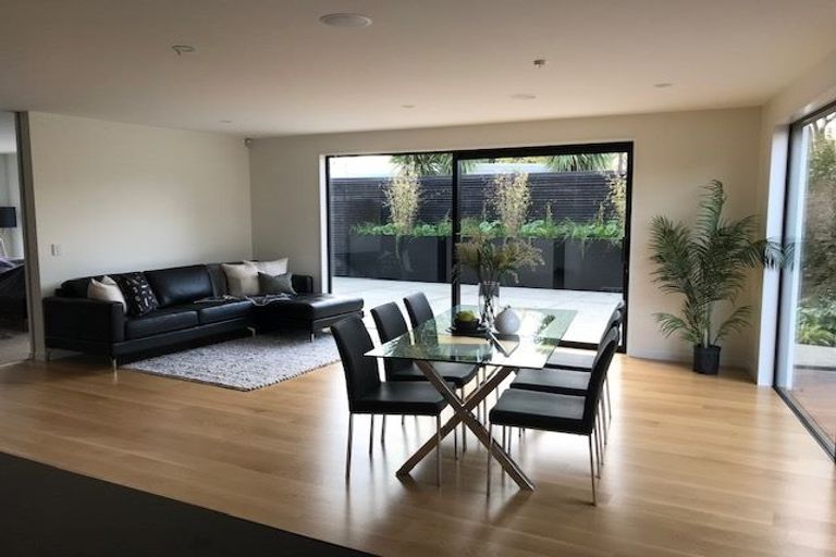 Photo of property in 80c Clyde Road, Ilam, Christchurch, 8041