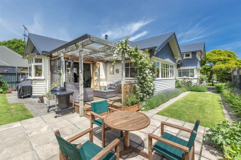 Photo of property in 44 Hamilton Avenue, Ilam, Christchurch, 8041
