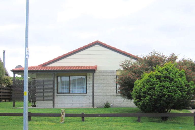 Photo of property in 121a Dickson Road, Papamoa Beach, Papamoa, 3118