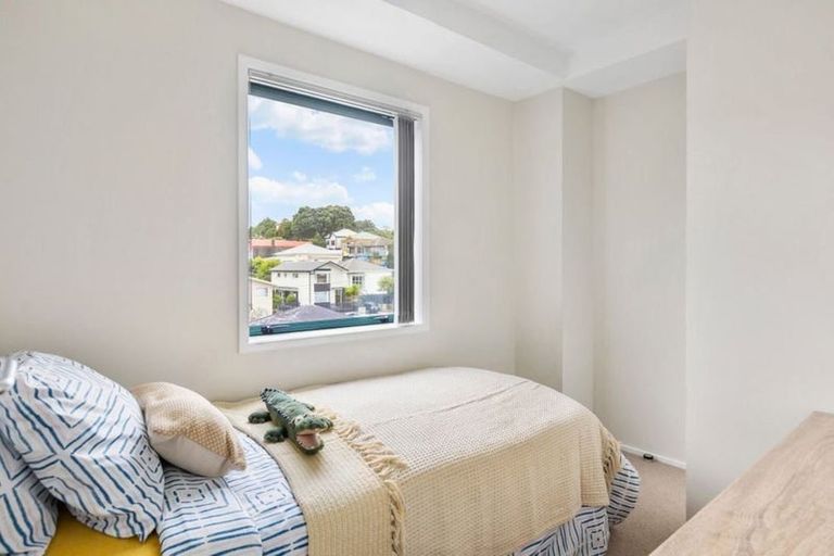 Photo of property in Palm Grove Apartments, 1/13c Palm Grove, Berhampore, Wellington, 6023