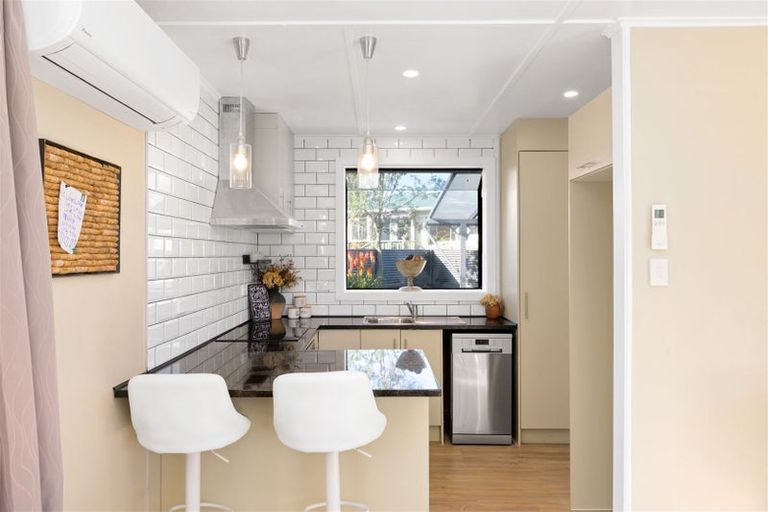 Photo of property in 8b Vivian Street, Melville, Hamilton, 3206