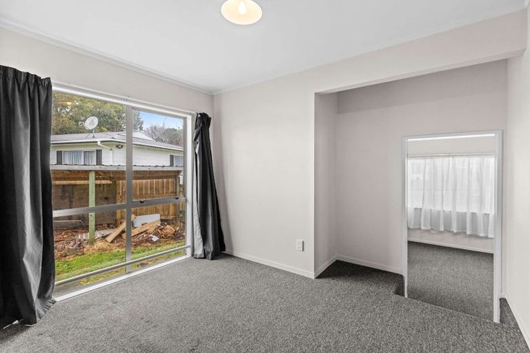 Photo of property in 3 Kirkcaldie Grove, Levin, 5510