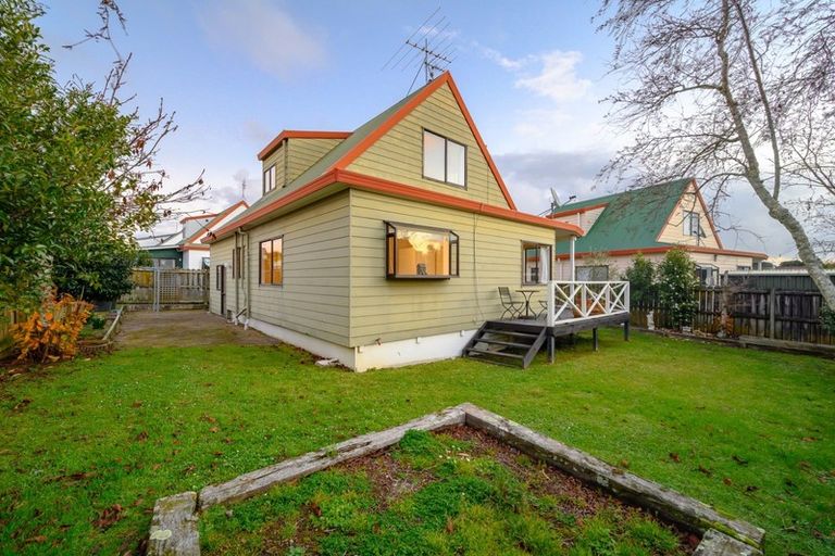 Property details for 80b Aviemore Drive, Highland Park, Auckland, 2010
