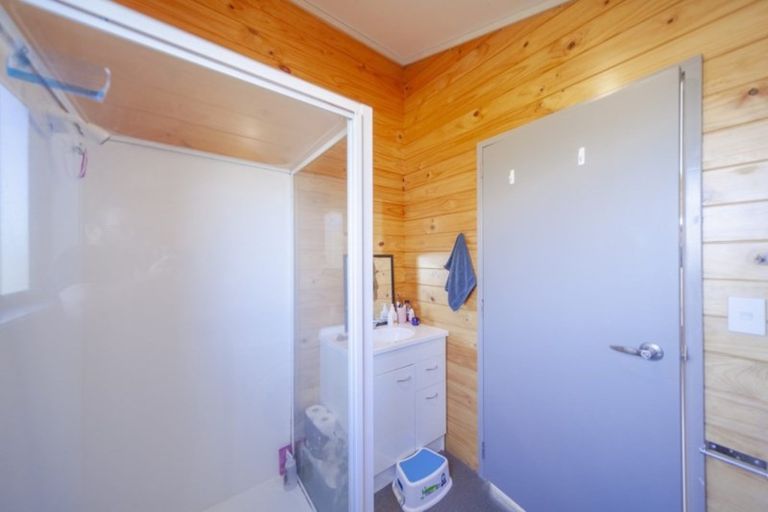 Photo of property in 18 Davidson Avenue, Pirimai, Napier, 4112