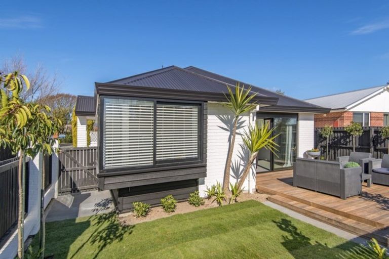 Photo of property in 10 Blighs Road, Strowan, Christchurch, 8052