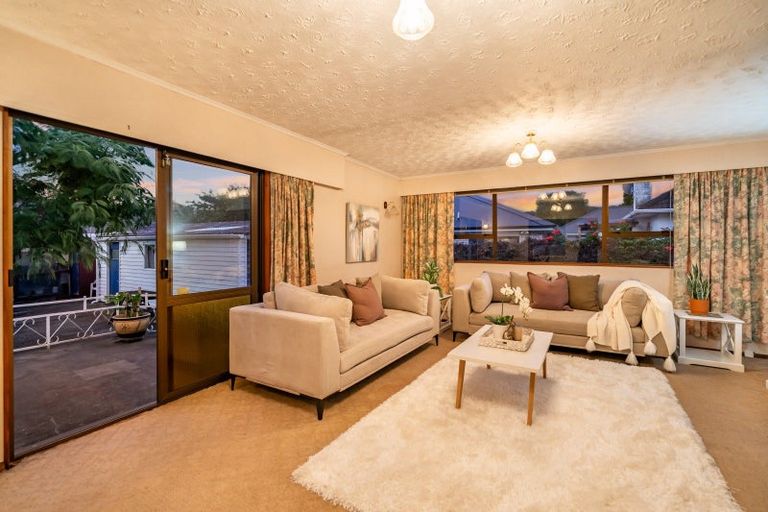 Photo of property in 23 Routley Crescent, Elderslea, Upper Hutt, 5018