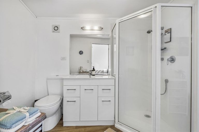 Photo of property in 2/21 Hythe Terrace, Mairangi Bay, Auckland, 0630