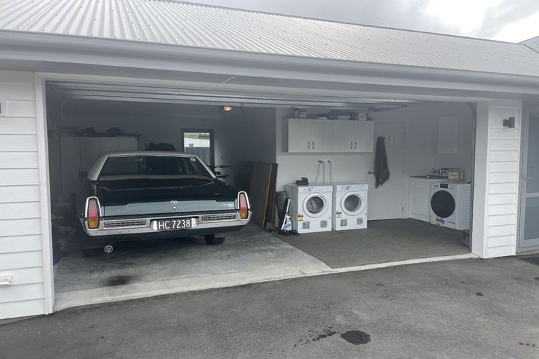 Photo of property in 2 Preston Drive, Arrowtown, 9302