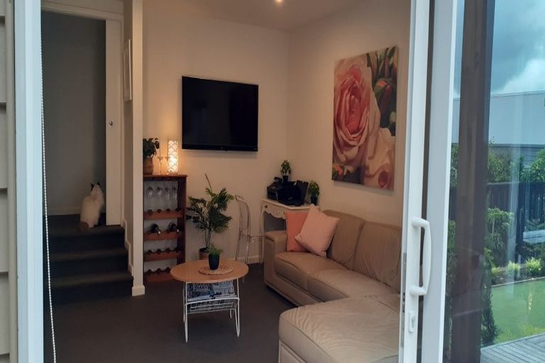 Photo of property in 7 Woolshed Lane, Pukekohe, 2120