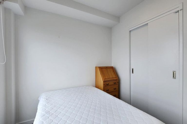 Photo of property in Alpha Apartments, 703/4 Elizabeth Street, Mount Victoria, Wellington, 6011