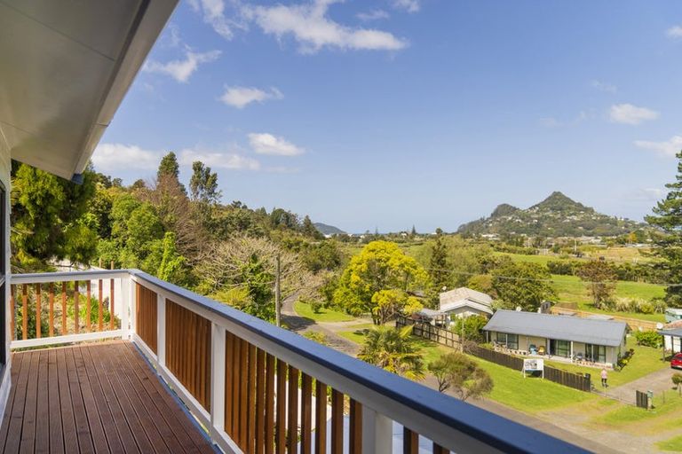Photo of property in 8 Ocean Beach Road, Tairua, 3508