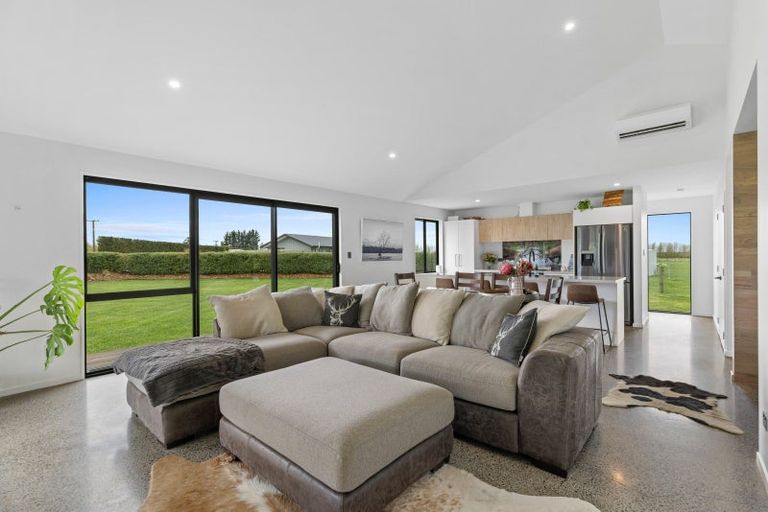 Photo of property in 1136 Poyntzs Road, Eyrewell, Rangiora, 7476