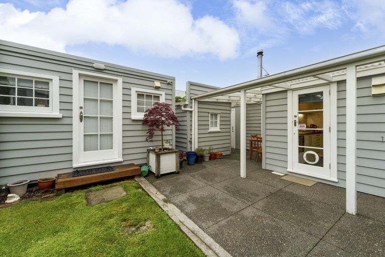 Photo of property in 124 Nursery Road, Phillipstown, Christchurch, 8011
