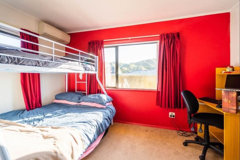 Photo of property in 4 Gray Street, Pukerua Bay, 5026