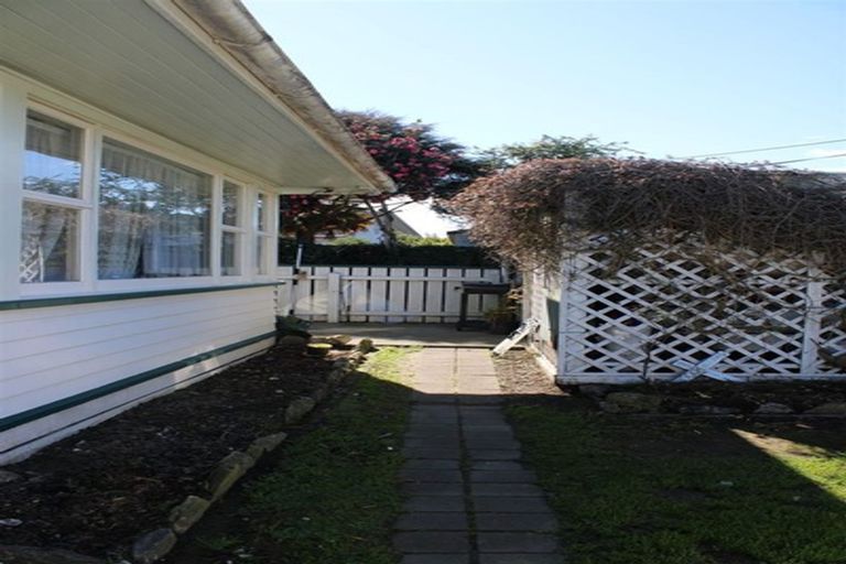 Photo of property in 16a Palm Avenue, Stoke, Nelson, 7011