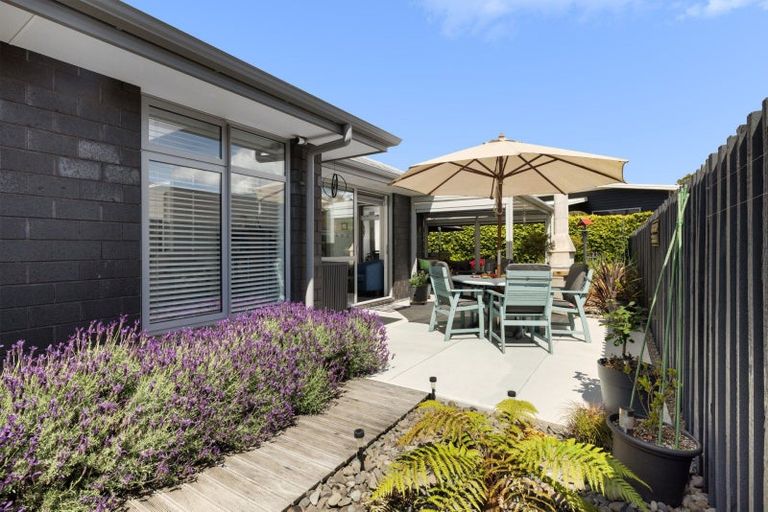 Photo of property in 2 Bernies Way, Ohauiti, Tauranga, 3112