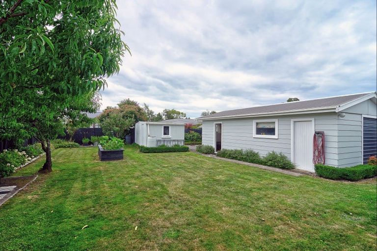 Photo of property in 19 Fisher Place, Carterton, 5713