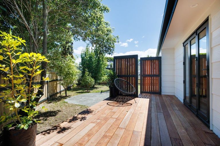 Photo of property in 10 Dahlstrom Grove, Kelvin Grove, Palmerston North, 4414