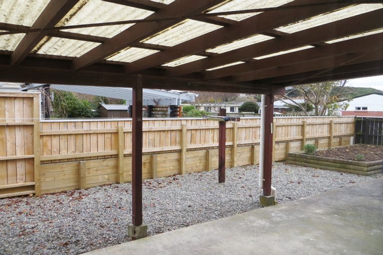 Photo of property in 21c Beauchamp Street, Tawa, Wellington, 5028