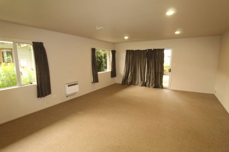 Photo of property in 37 Gledstane Road, Stanmore Bay, Whangaparaoa, 0932