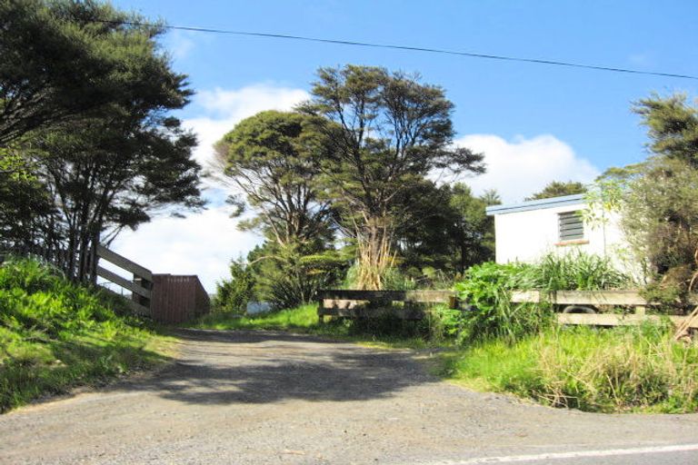 Photo of property in 184 Forest Hill Road, Waiatarua, Auckland, 0612
