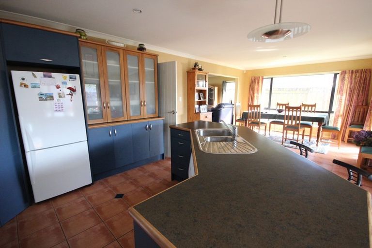 Photo of property in 16 Presidential Drive, Milson, Palmerston North, 4414