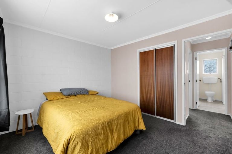 Photo of property in 43b Fulford Street, New Plymouth, 4310