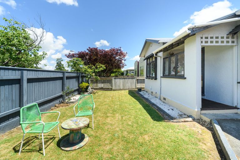 Photo of property in 24 Havill Street, Takaro, Palmerston North, 4410
