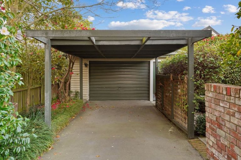 Photo of property in 40a Memorial Avenue, Ilam, Christchurch, 8053