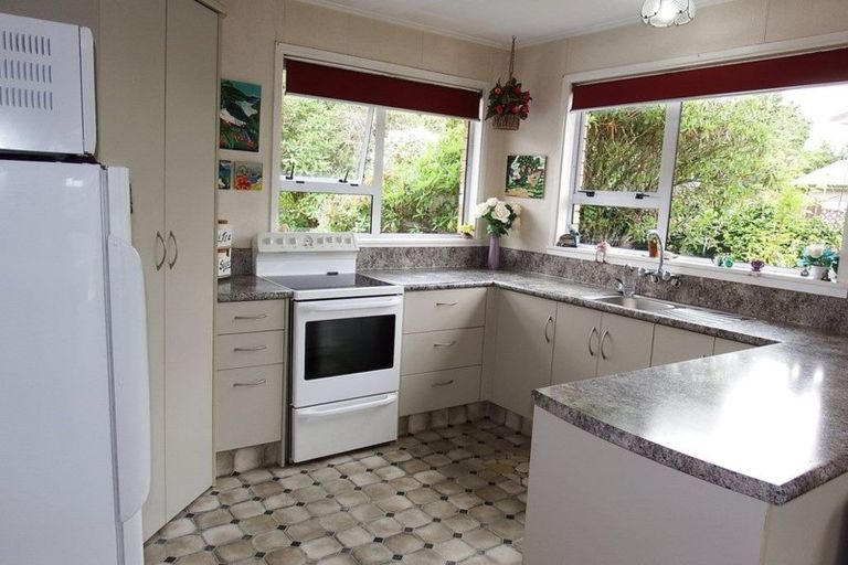 Photo of property in 55 Broadway, Stratford, 4332