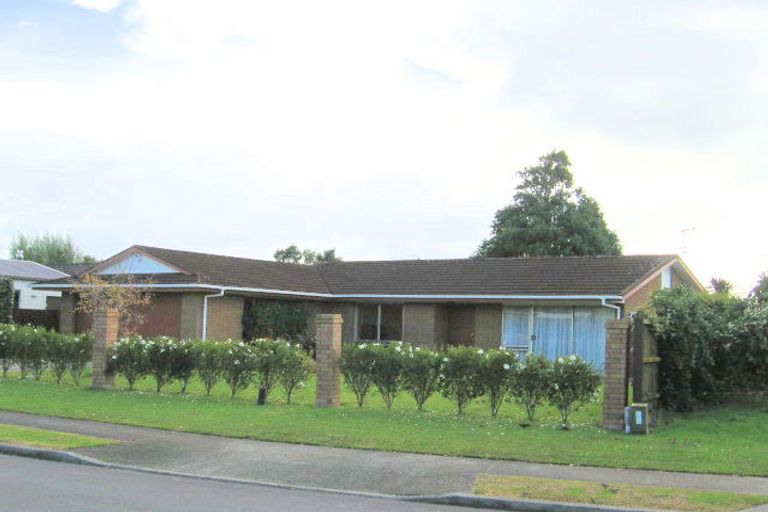 Photo of property in 5 Ultima Place, Clover Park, Auckland, 2019