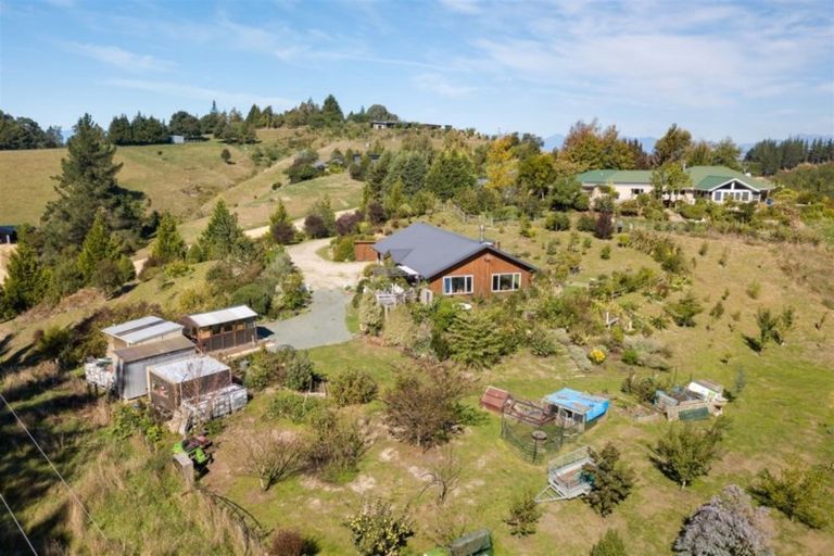 Photo of property in 130 Mytton Heights, Motueka, 7196
