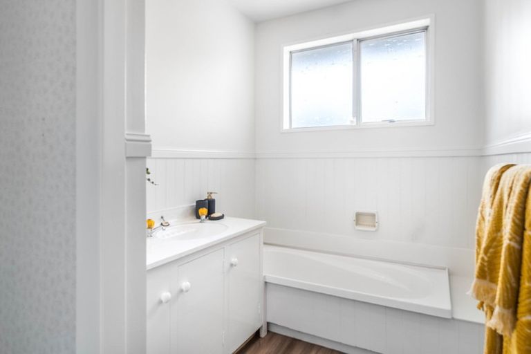 Photo of property in 2/37 Petrie Street, Richmond, Christchurch, 8013